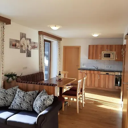 Bauernhof Burglehen Guest house